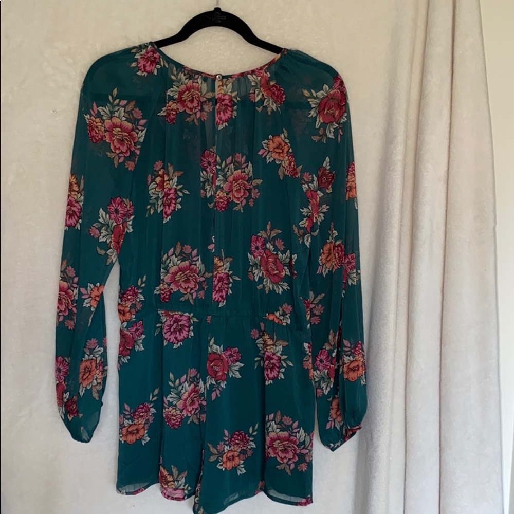 Forever 21 Dark Green Floral Romper - Picture 4 of 5